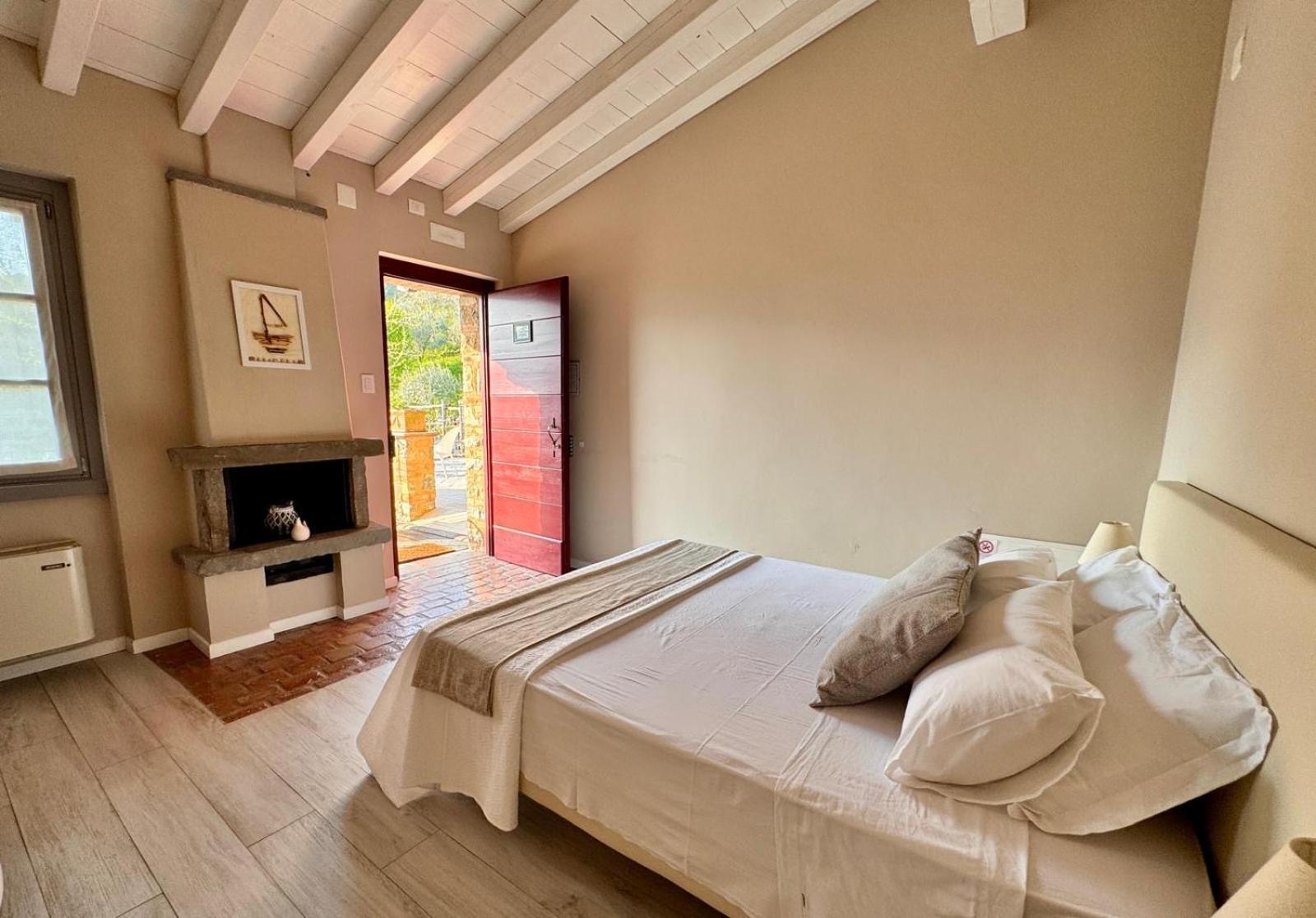 Agriturismo Cascina Carai Мароне Экстерьер фото