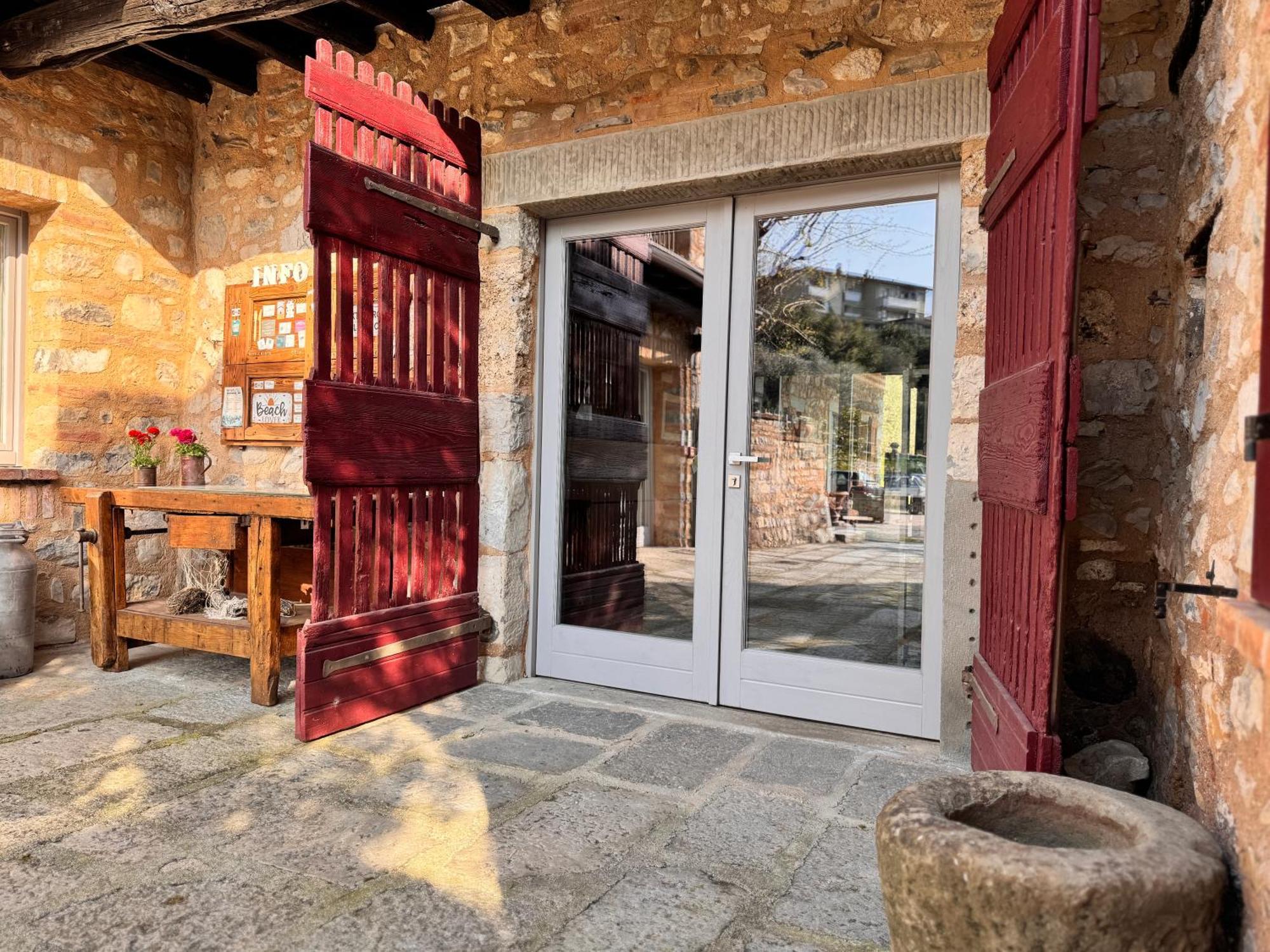 Agriturismo Cascina Carai Мароне Экстерьер фото